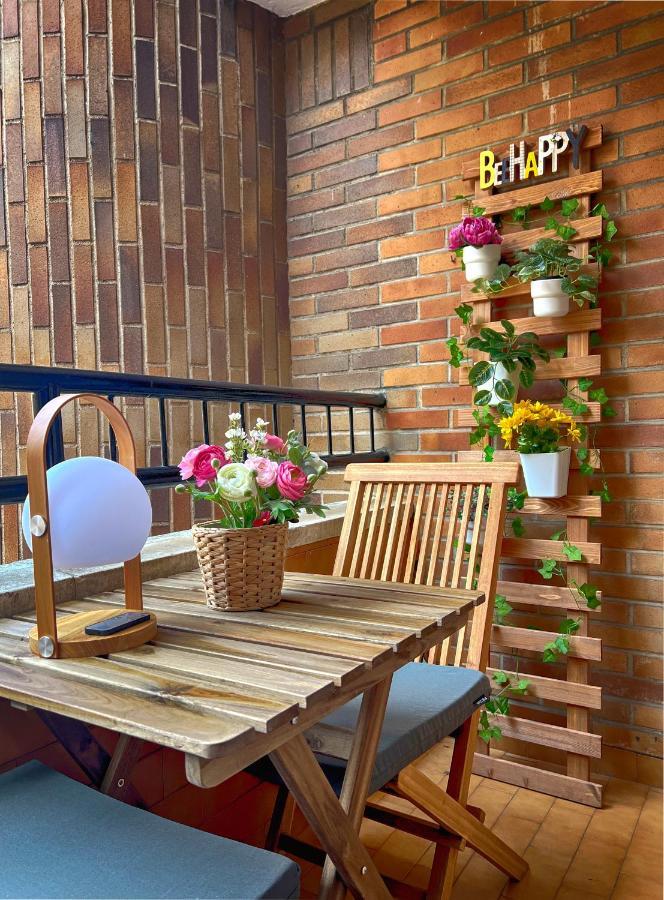 River Deluxe Con Garaje Gratis Bilbao Exterior photo